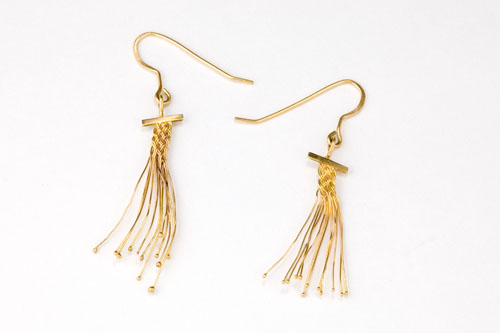 Dancer earrings in 18k gold by Tamberlaine, Maine jeweler